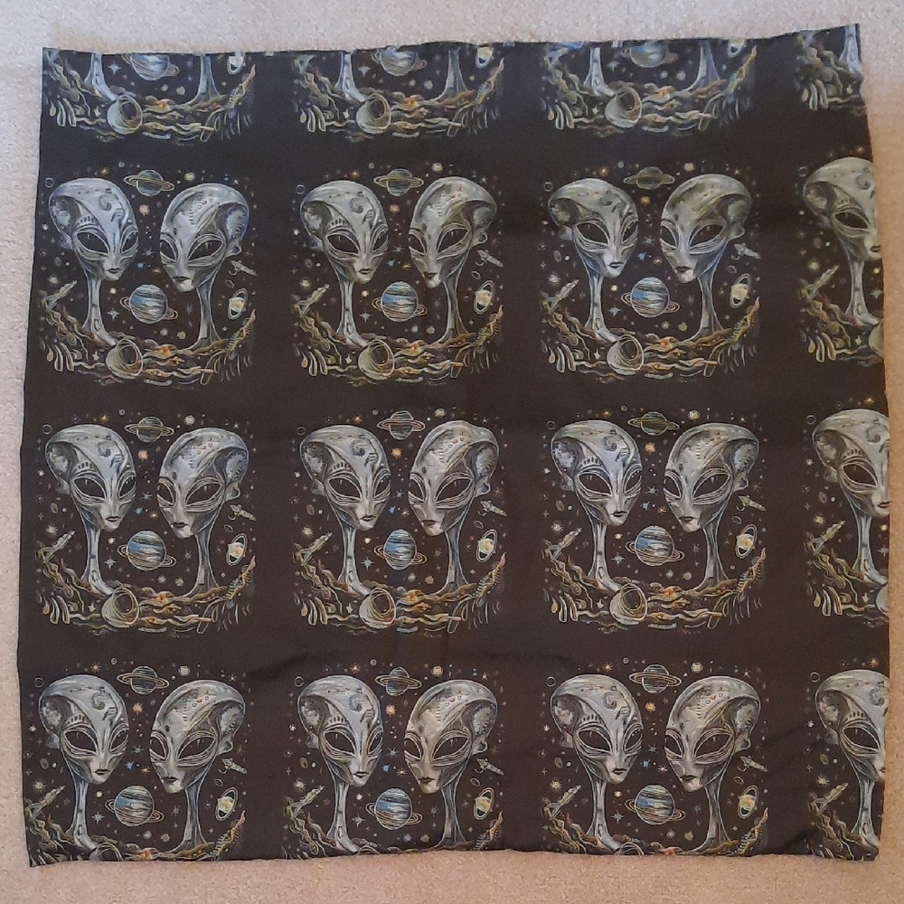 Alien Print Black Pillow Cover